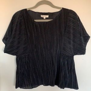 Madewell black top.